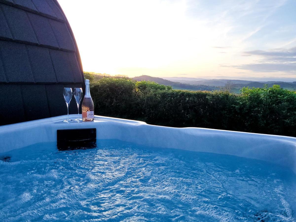 Вилла Odli Glamping - Luxury Glamping Pod Уэлшпул Экстерьер фото